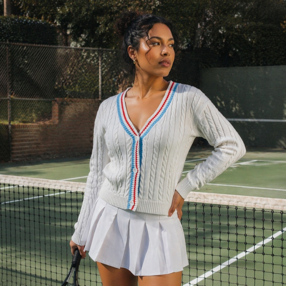 Preppy Light Academia V-Neck Cardigan Sweater Size XS Cable Knit Button